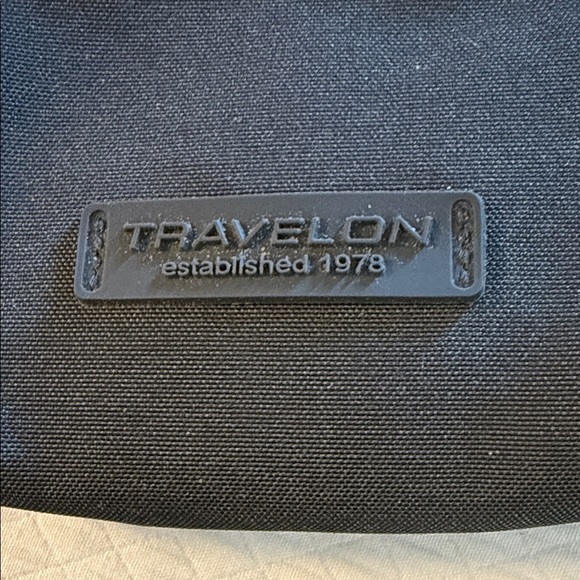 Travelon Dark Gray Anti-Theft Belt Travel Bag. 7.5” x 5” Brand New. - Picture 2 of 11